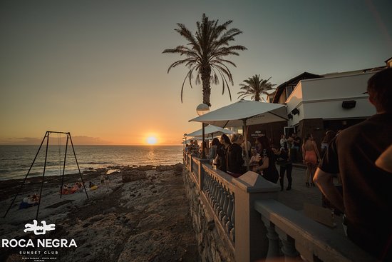 Roca Negra Sunset Club